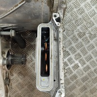 фото thumb №10, Porsche taycan 9j1 2022 двигун