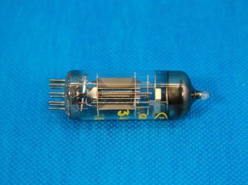 НОВАЯ ЛАМПА QQE02/5 ВОЕННОЕ RTC