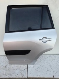 фото thumb №8, Дверь крышка багажника задняя задняя toyota rav4 iii 2.2d4d