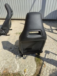 фото thumb №13, Mercedes w177 amg сидіння червона nić алькантара