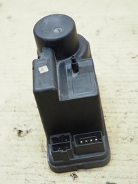 фото thumb №10, Помпа центрального замка mercedes w202 2028001448