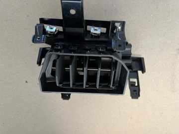 фото thumb №3, Renault clio v решітка повітропровід ліва 687515357r