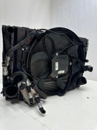 Bmw x1 e84 2010 перед радіатор повітря наддувний / інтеркулер Зі Шроту, фото thumb