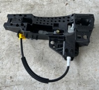 фото thumb №1, Основание ручка левый задняя audi q3 i 8u 8u0837885