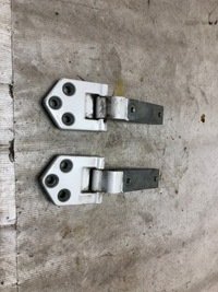 фото thumb №1, Vw caddy iv 2k 2k5 15- петля дверь правый задняя lb9a