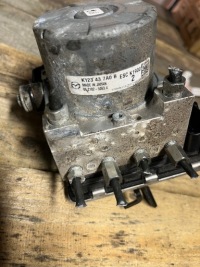 Купить Mazda cx5 cx-5 2017 насос abs k123-43-7a0b, фото thumb