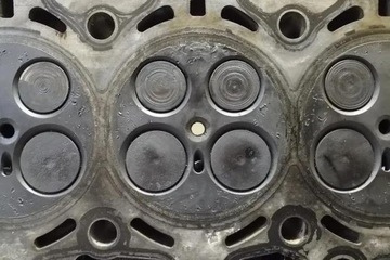 фото thumb №13, Головка двигателя volvo xc70 ii 31430110 2.0l дизель 120kw 2015