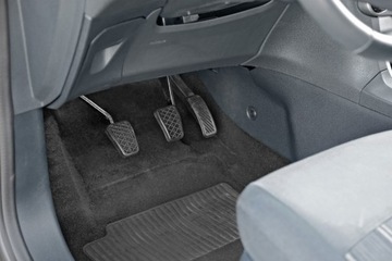 Накладки на педали Ford Fiesta B-Max.