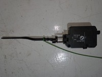 фото thumb №1, Bmw e46 привод крышка заливной топлива