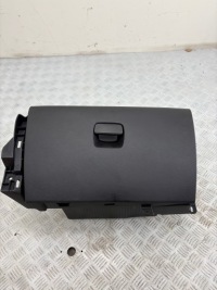 фото thumb №1, Бардачок пассажира renault trafic iii 14-21r. opel vivaro 681084578r