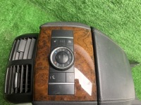 Mercedes w251 подлокотник туннель бардачок средний r-klasa с Разборки, фото thumb