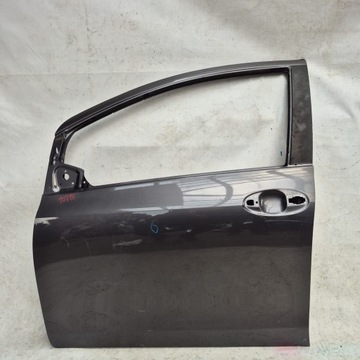 фото thumb №1, Toyota yaris ii 2 5d 5 дверь 05-11 дверь перед передние левая