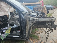 фото thumb №1, Vw touareg iii четверть передняя правая левая порог блок двигателя