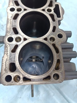 фото thumb №8, Блок двигателя vw caddy golf vi cay 1.6 tdi