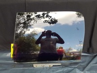 фото thumb №1, Скло бічна права середня тонована toyota yaris verso