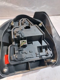 фото thumb №7, Лампа права задня mg zs 2004r.