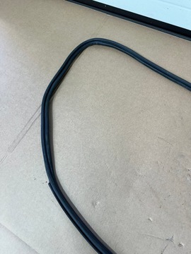 фото thumb №5, Прокладка кришки багажника, задня, кришки багажника mercedes w213 sm sedan