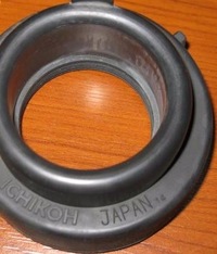 фото thumb №1, Резиновый элемент лампы subaru impreza gd 01-