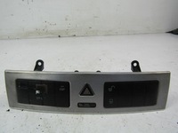 фото thumb №1, Mercedes c w203 выключатель света аварийных панель 04-07 универсал fl