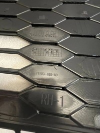 фото thumb №9, Honda civic x 17- правая заглушка решётка бампера перед pod pdc новая oem