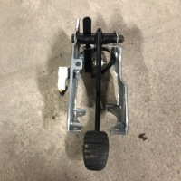 фото thumb №2, Педаль тормоза renault trafic 8200320524 fv