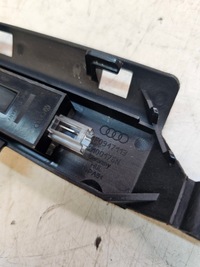 фото thumb №5, Лампа освітлення сидіння audi a6 c6 a4 b7 q7 4f0947113