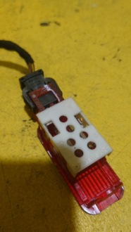 фото thumb №1, Audi a6 c6 sedan - лампа / отражатель дверь правый перед 8d094741