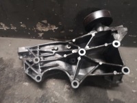 Кронштейн генератора a4 b7 2.0 tfsi bwe 06d903143d Киев, фото thumb