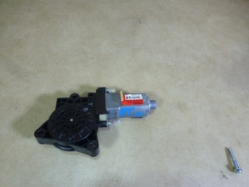 фото thumb №1, Hyundai i30 моторчик стёкла правый зад 07-12