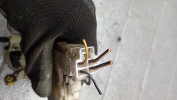 фото thumb №4, Замок левый перед nissan micra k11 рестайлинг 02r 8055301006 4pin