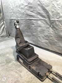 фото thumb №16, Peugeot 308 ii t9 1.6 hdi домкрат троси перемикання передач 9806936580 5-biegów