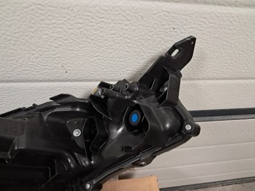 фото thumb №12, Toyota c-hr chr i рестайлінг 20- лампа права перед повний led 81130-f4281 ідеальна