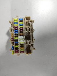 фото thumb №1, Renault kadjar 16r- коробка запобіжників