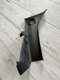 фото thumb №1, Tesla s 13-16 накладка захист лампи правий задня 1006675-00