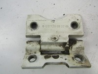 фото thumb №1, Mercedes 123 w123 петля дверь левый перед 4d 1237200037