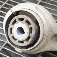 фото thumb №6, Mercedes-benz c w205 2014 левая сторона нижний рычаг передний