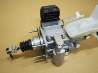 фото thumb №3, Насос тормозная toyota c-hr 1.8 гибрид