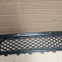 фото thumb №10, Решётка решётка радиатора средняя бампера перед jaguar xe x760 r sport gx7m-17h750-aa