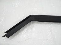 фото thumb №9, Peugeot 2008 прокладка дверь левых передних водителя направляющая стекло