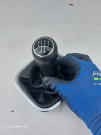 фото thumb №1, Чохол ручка перемикання передач vw polo v 6r eu