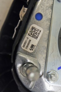 фото thumb №9, Uz092 jeep compass ii подушка подушка руль 00532242680 6ku70dx9ag ar