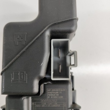 фото thumb №7, Volvo v70 2011 коробка предохранителей / комплект