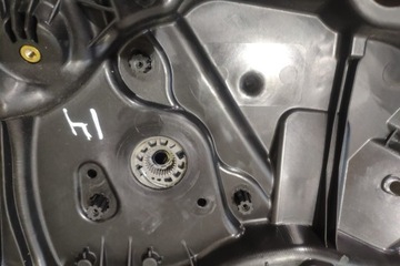 фото thumb №10, Підйомник вікна задніх правих двері vw touareg 7p5 7p6839756a 3.0l