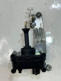 фото thumb №1, Привод замок багажника mercedes w140