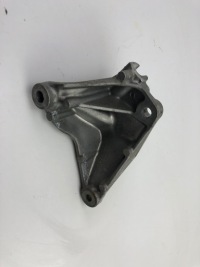 Купить Renault кронштейн кронштейн генератора 117107507r, фото thumb