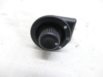 фото thumb №1, Smart forfour ii 453 регулювання дзеркал вимикач