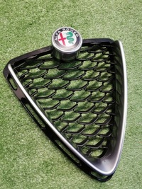 фото thumb №2, Alfa romeo stelvio 16- решётка радиатора b.ładny решётка радиатора перед 156158817