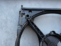 Кронштейн кронштейн правой радиатора/ вентилятора porsche 911 992 992121384b с Разборки, фото thumb