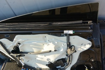 фото thumb №12, Дверь левая зад nero maserati quattroporte vi kpl