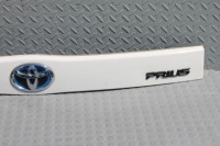 фото thumb №4, Молдинг крышки накладка embelmat задняя toyota prius iii 09-15